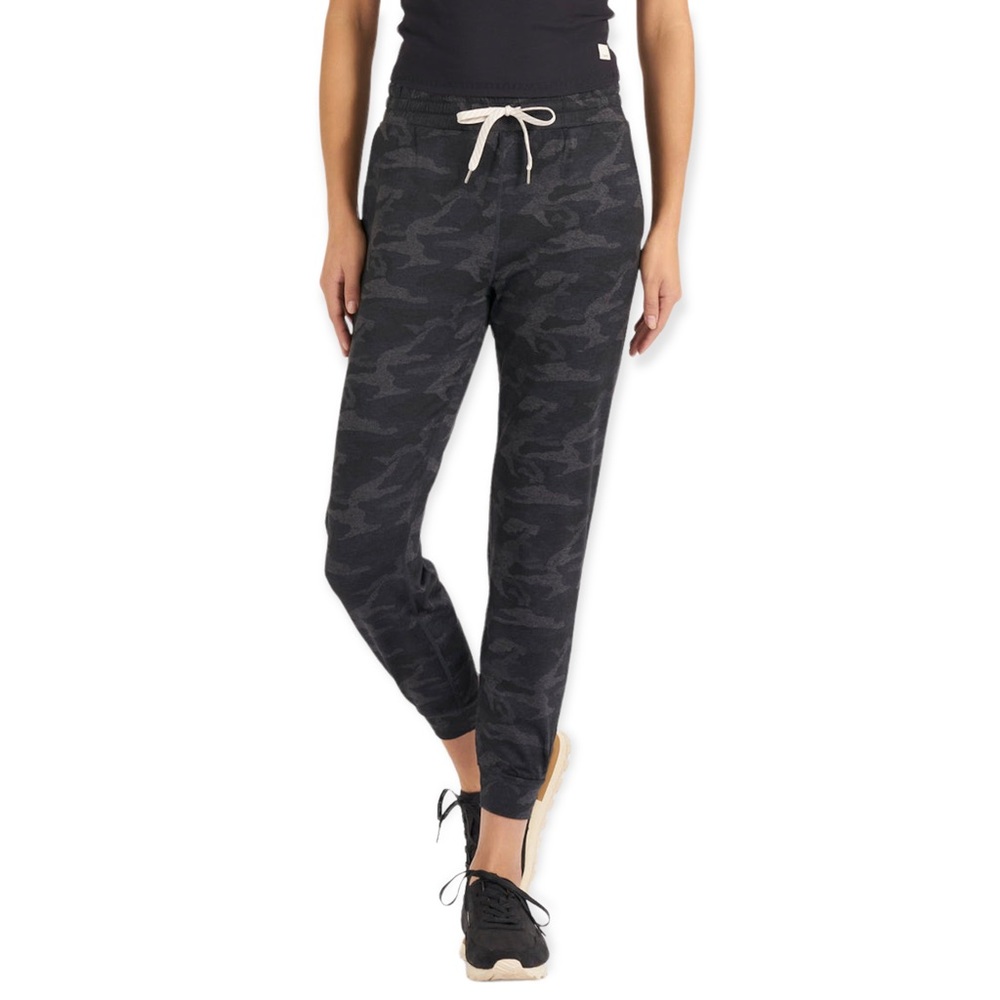 Vuori Performance Black Camo Jogger S
